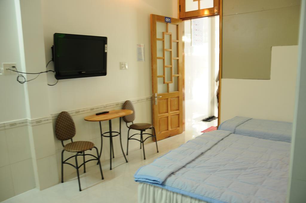 Bien Khoi Mini Hotel Хюэ Экстерьер фото